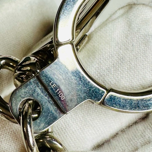 EUC Louis Vuitton Palladium Plated LV Initials Key Holder/Bag Charm - Picture 17 of 17